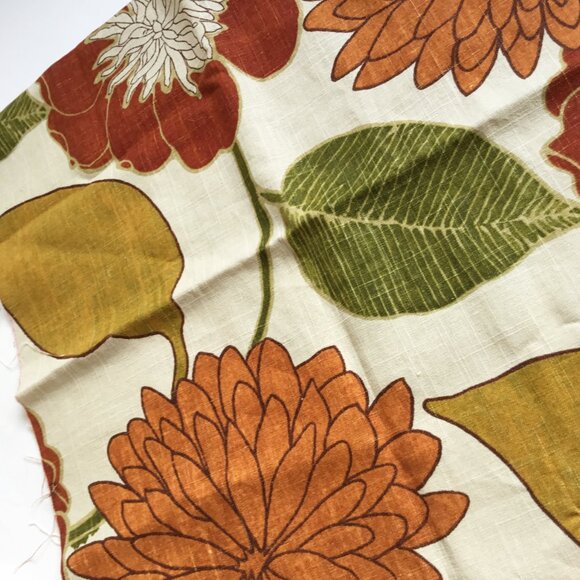 Richloom Floral Autumn Fall Leaves Platinum Collection Fabric Remnant 2009 - Picture 3 of 4
